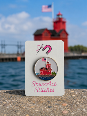 Big Red Lighthouse Needle Minder ⭐