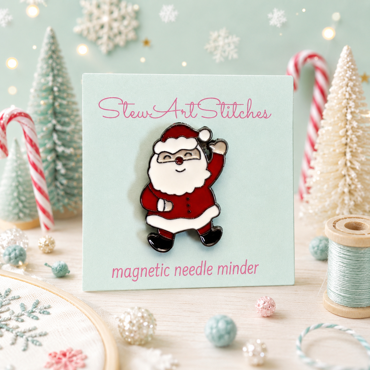 Jolly Santa Magnetic Needle Minder