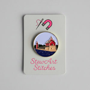 Grand Haven Lighthouse Needle Minder ⭐