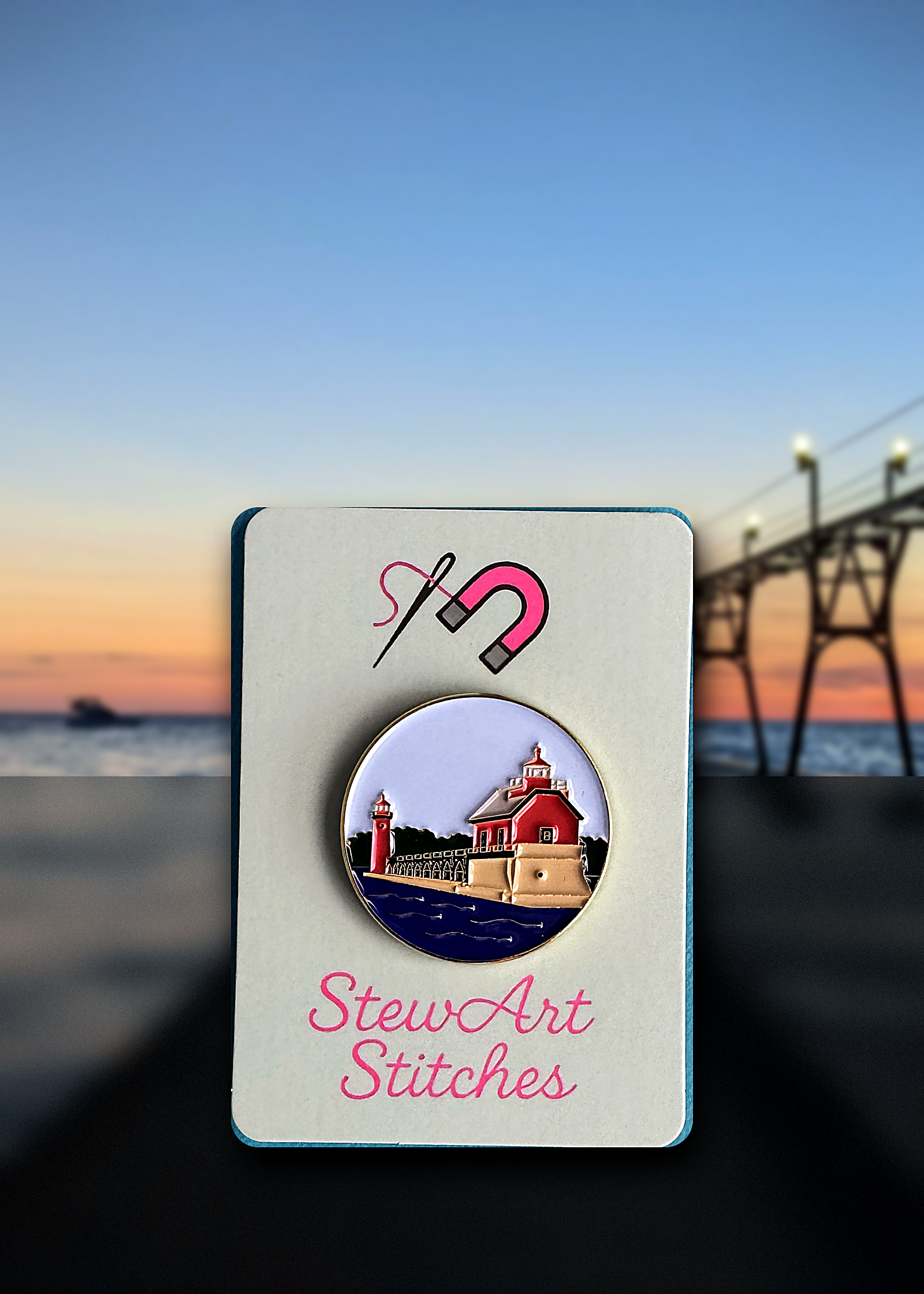 Grand Haven Lighthouse Needle Minder ⭐